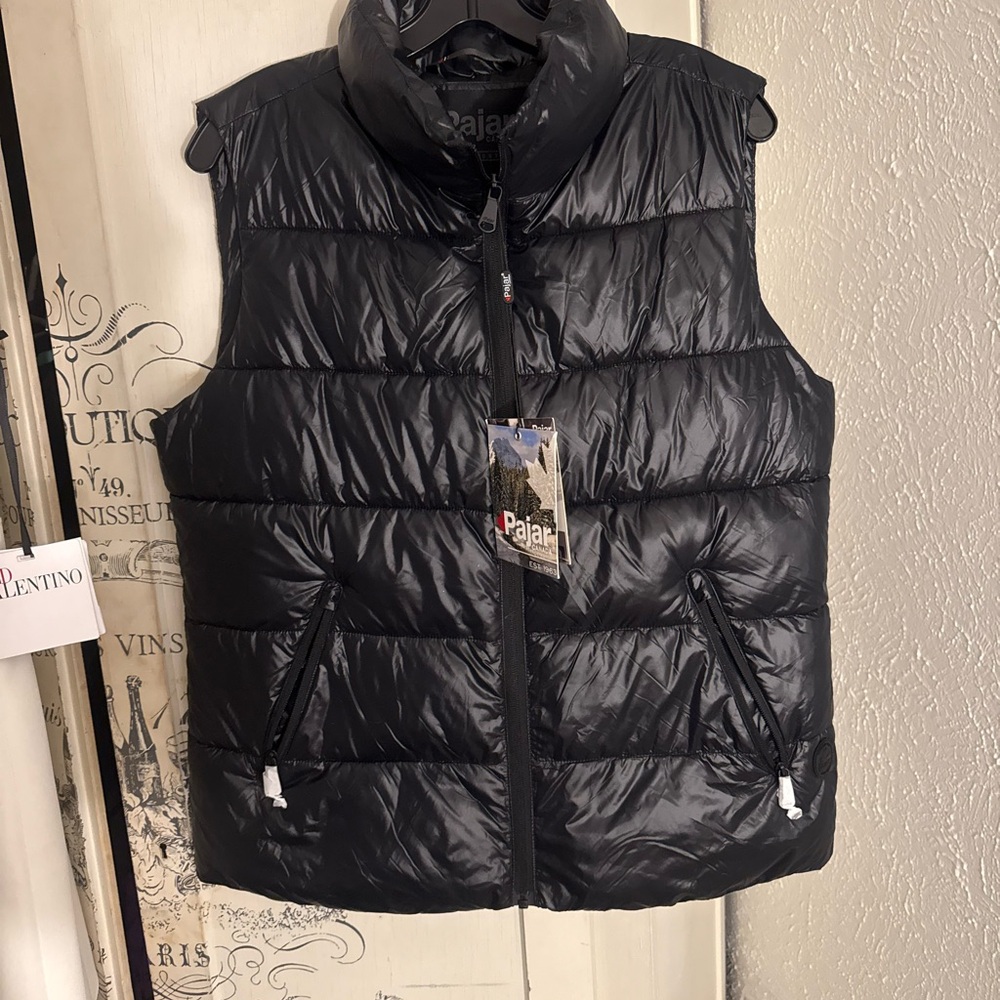 NWT Pajar Black Felicity Puffer Vest- Reg Price- ($289.00) - Picture 5 of 14